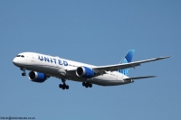 United Airlines 787 N29991