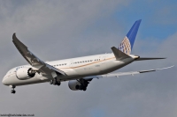 United Airlines 787 N36962
