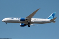 United Airlines 787 N51104