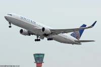 United Airlines 767 N673UA