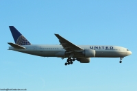 United Airlines 777 N77006