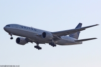 United Airlines 777 N78013