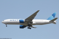 United Airlines 777 N78013