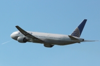 United Airlines 777 N784UA