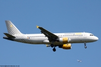 Vueling Airlines A320 EC-LLJ