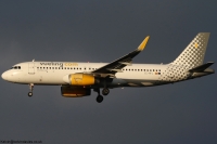 Vueling Airlines A320 EC-MFL