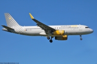 Vueling Airlines A320 EC-MGE