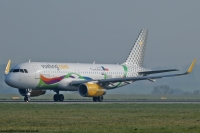 Vueling Airlines A320 EC-MOG