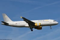 Vueling Airlines A320 EC-MUM