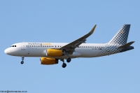 Vueling Airlines A320 EC-OKH