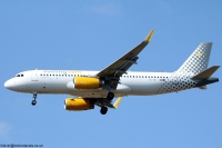 Vueling Airlines A320 EC-OKI