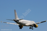 Vueling Airlines A320 EC-LOP