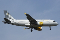 Vueling Airlines A319 EC-LRS