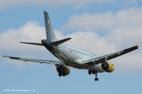 Vueling Airlines A319 EC-LRZ