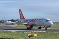 Easyjet A319 G-EZBV