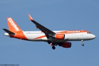 easyJet UK A320-200 G-EJCM
