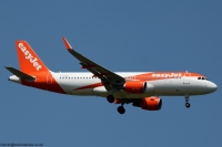 easyJet UK A320 G-EJCO