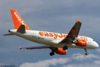 easyJet A319 G-EZAK