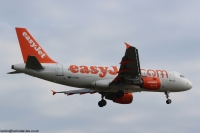 easyJet A319 G-EZAL