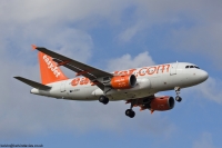 easyJet A319 G-EZAY