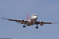 EasyJet A319 G-EZBB
