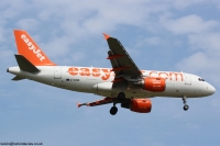 easyJet A319 G-EZBE