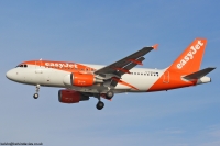 easyJet A319 G-EZDA