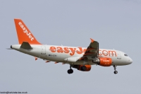 EasyJet A319 G-EZDC