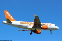 easyJet A319 G-EZDD