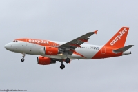 easyJet A319 G-EZDE