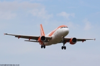 easyJet A319 G-EZDY