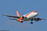 Easyjet A319 G-EZDZ