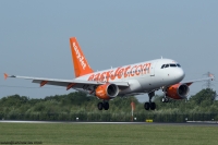 Easyjet A319 G-EZEB
