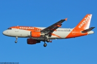 Easyjet A319 G-EZEV