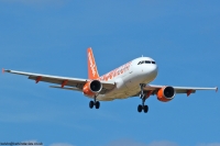 easyJet A319 G-EZEW