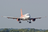 Easyjet A319 G-EZFE