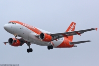 easyJet A319 G-EZFF