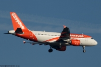 easyJet UK A319-100 G-EZFU