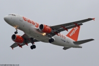 easyJet A319 G-EZFW