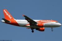 easyJet A319 G-EZGN