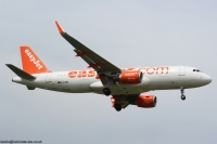 easyJet A320 G-EZOC