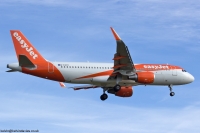 EasyJet A320 G-EZOT