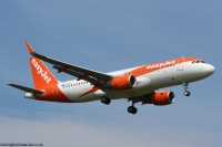 easyJet A320 G-EZPF