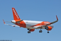 easyJet A320 G-EZRW