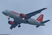 easyJet A319 G-EZSM