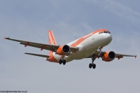 EasyJet A320 G-EZTA