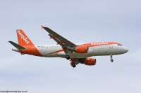 EasyJet A320 G-EZTR