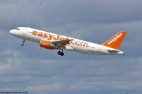 Easyjet A320 G-EZTX