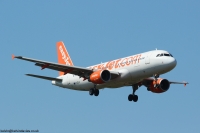 easyJet A320 G-EZUC