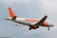 easyJet A320 G-EZUF